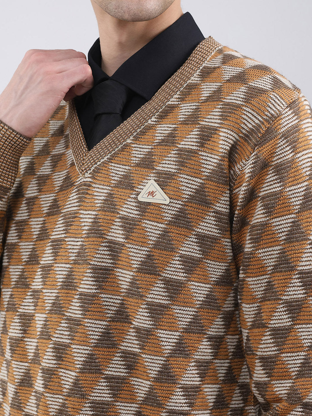 Men Brown Self Design V Neck Full Sleeve Pullover