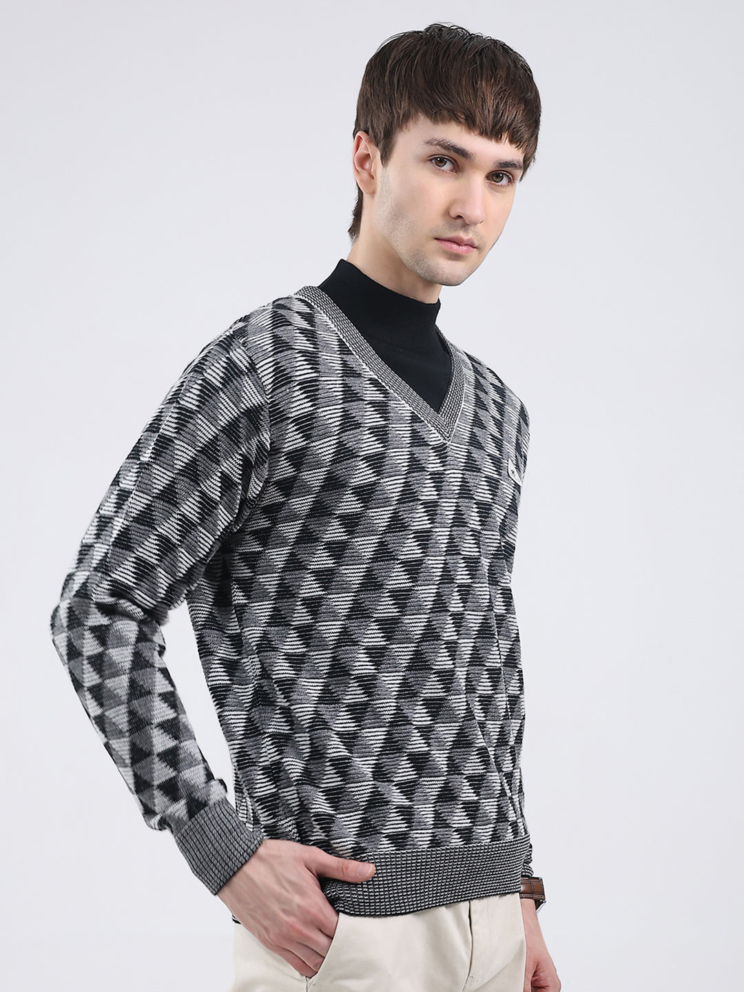 Men Grey Self Design V Neck Full Sleeve Pullover