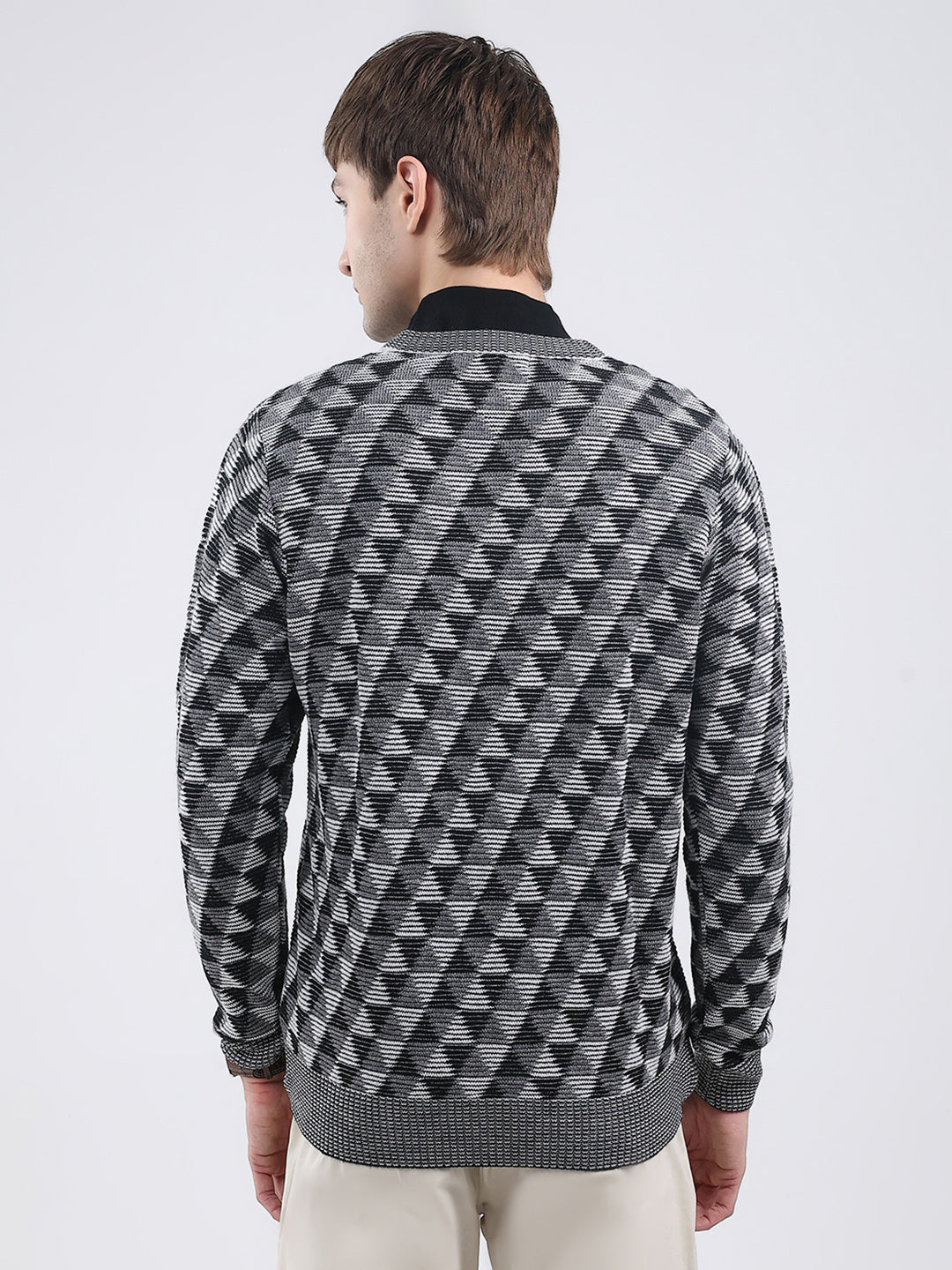 Men Grey Self Design V Neck Full Sleeve Pullover