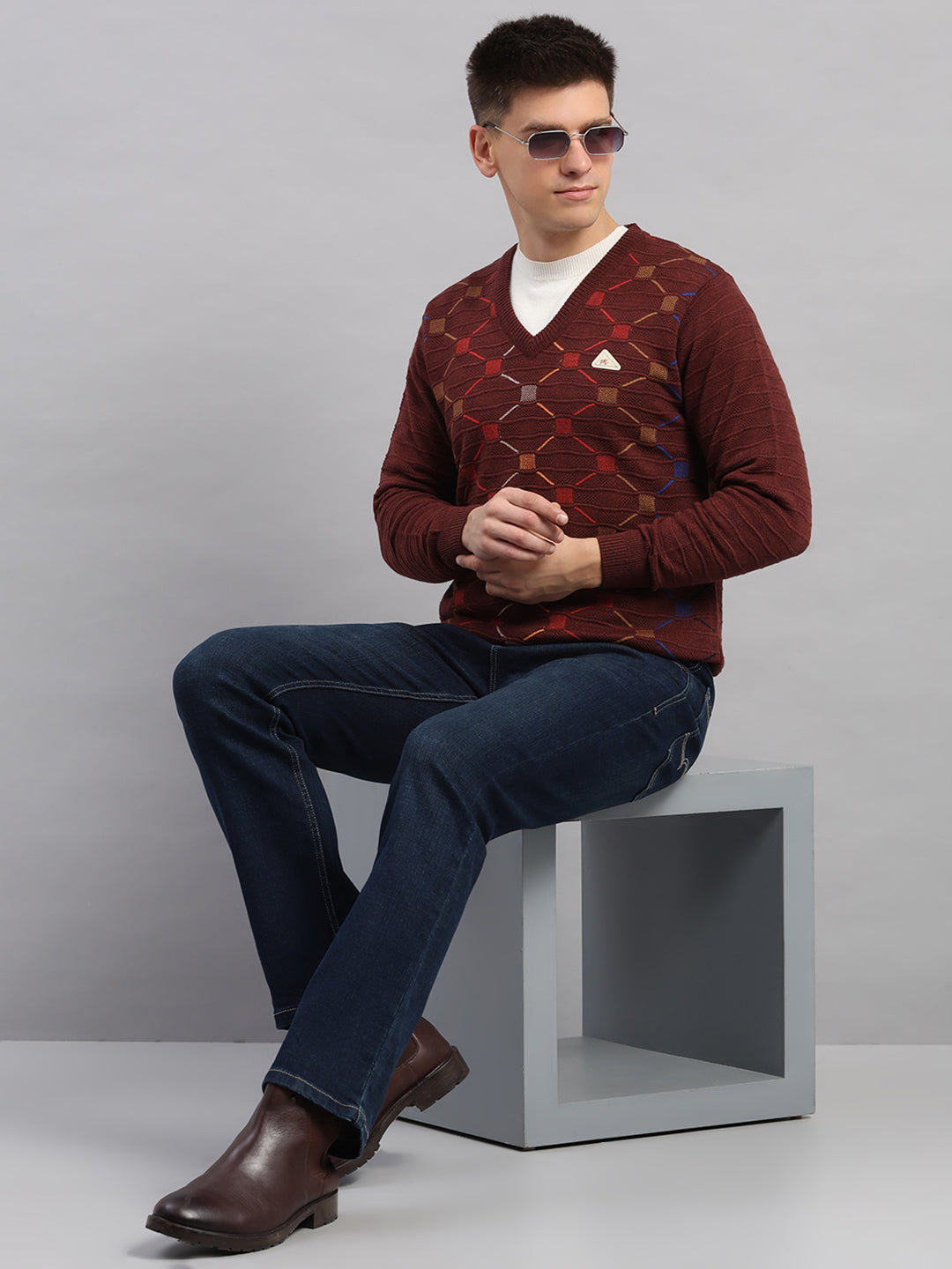Men Maroon Printed V Neck Full Sleeve Pullover