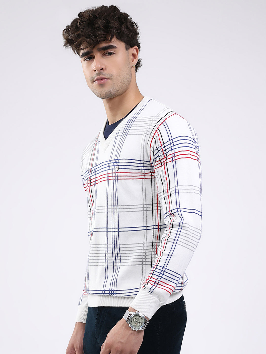 Men White Solid V Neck Full Sleeve Pullover