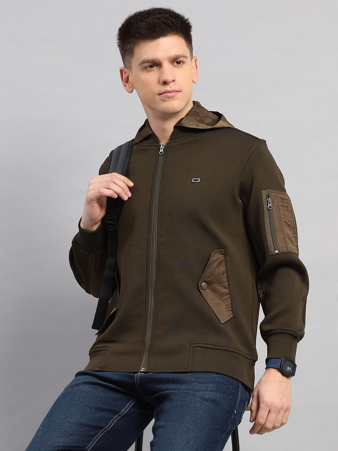 Men Green Solid Round Neck Full Sleeve Pullover