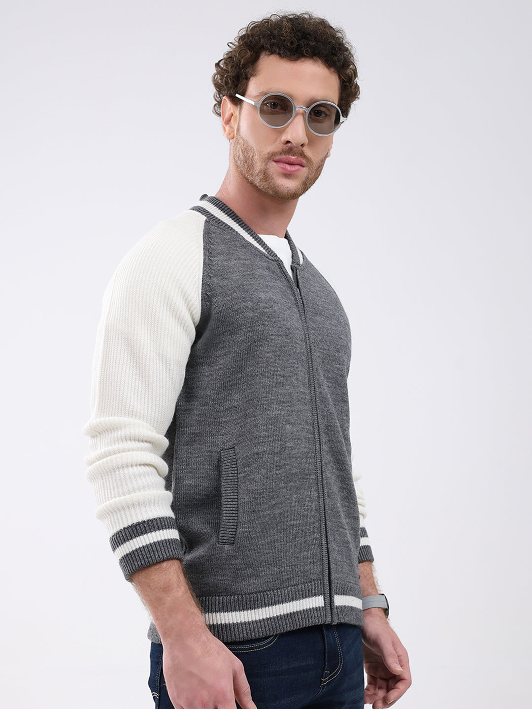Men Grey Solid Round Neck Full Sleeve Pullover
