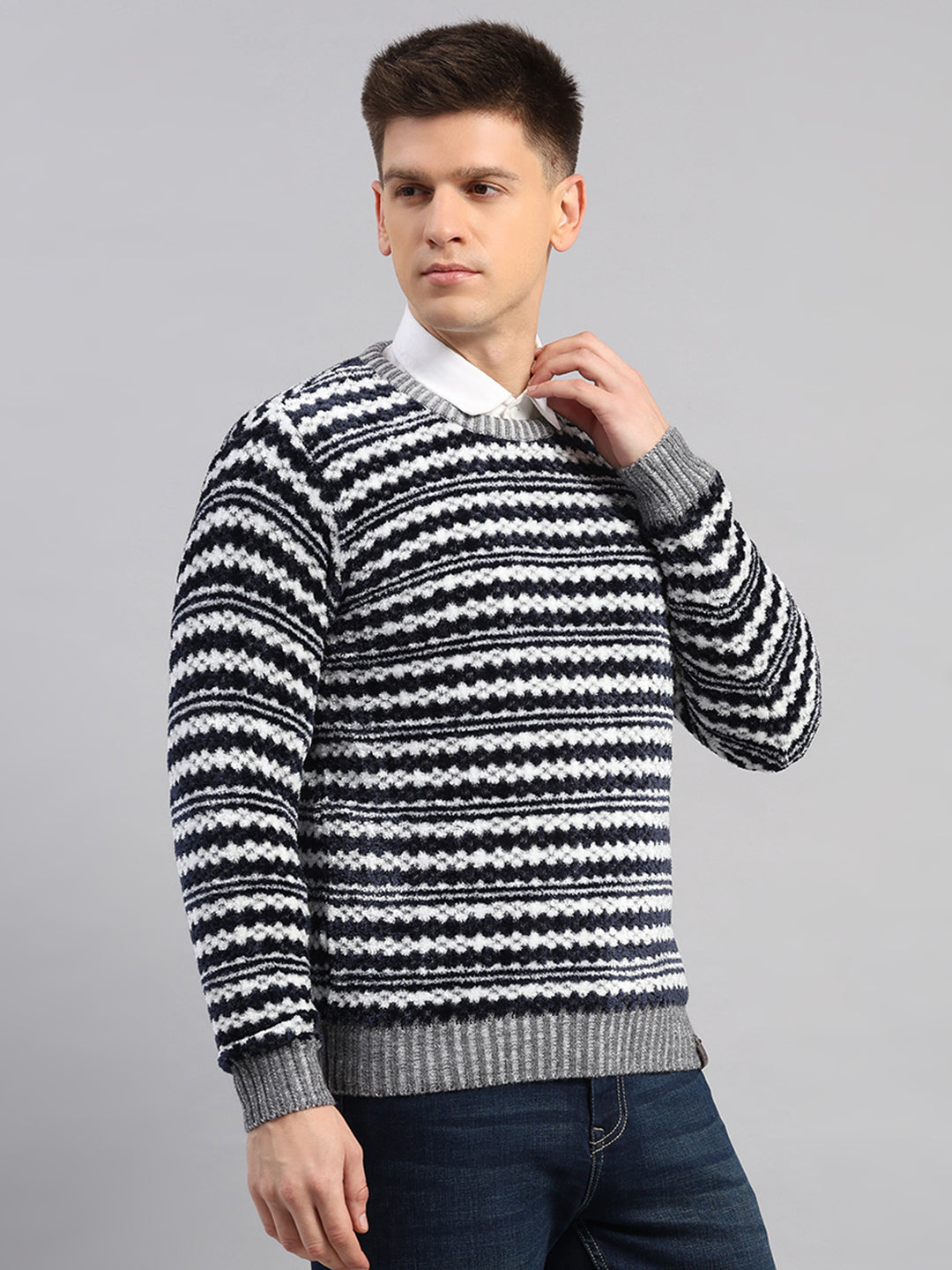 Men Grey Printed Round Neck Full Sleeve Pullover