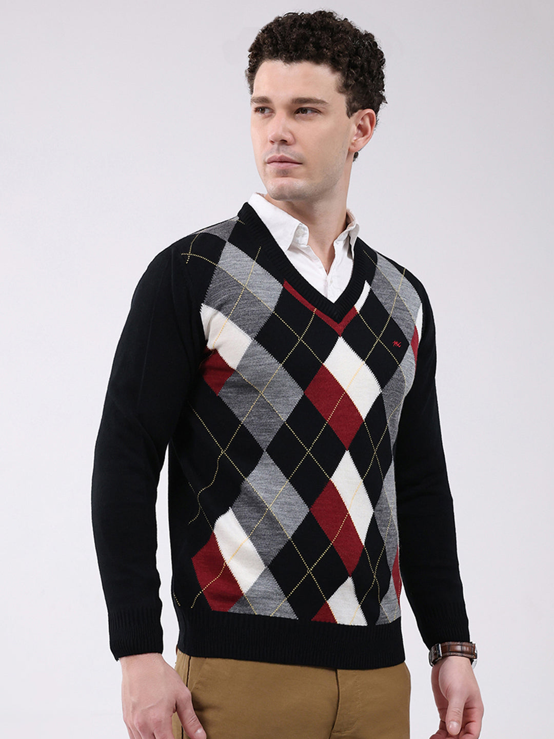 Men Black Printed V Neck Full Sleeve Pullover