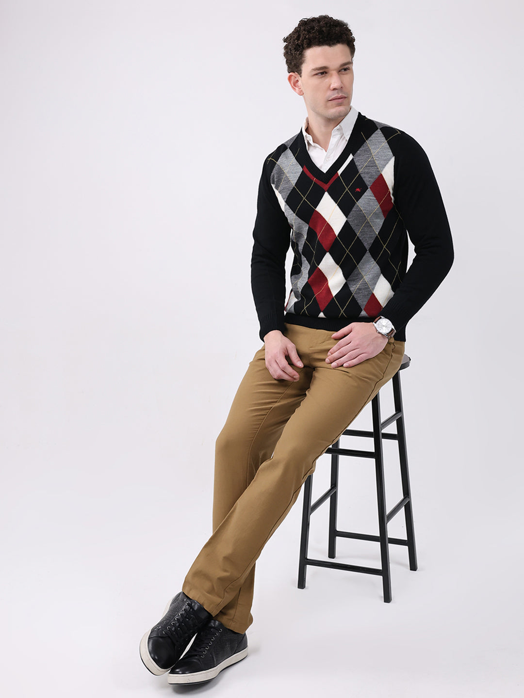 Men Black Printed V Neck Full Sleeve Pullover