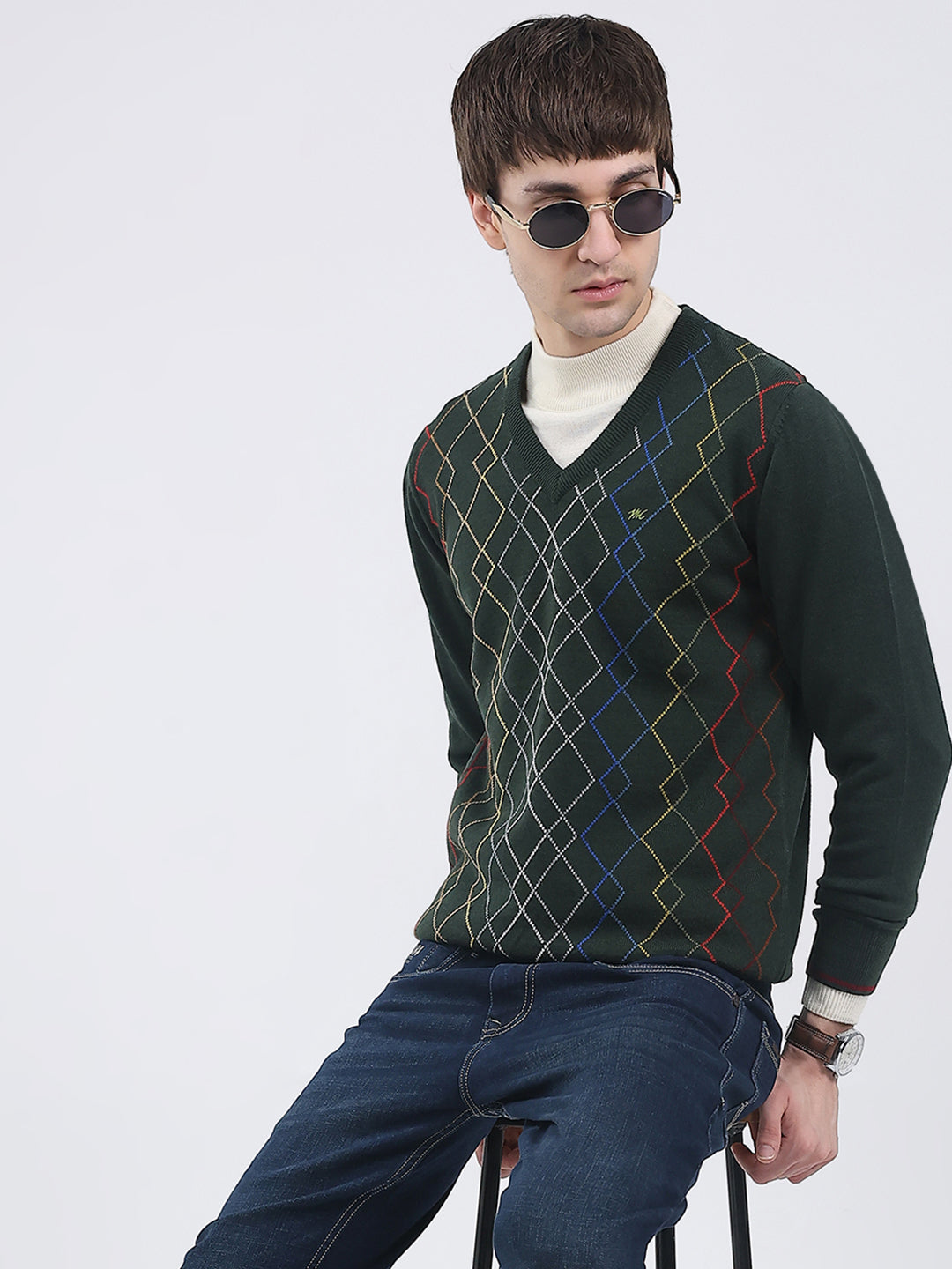 Men Olive Self Design V Neck Full Sleeve Pullover