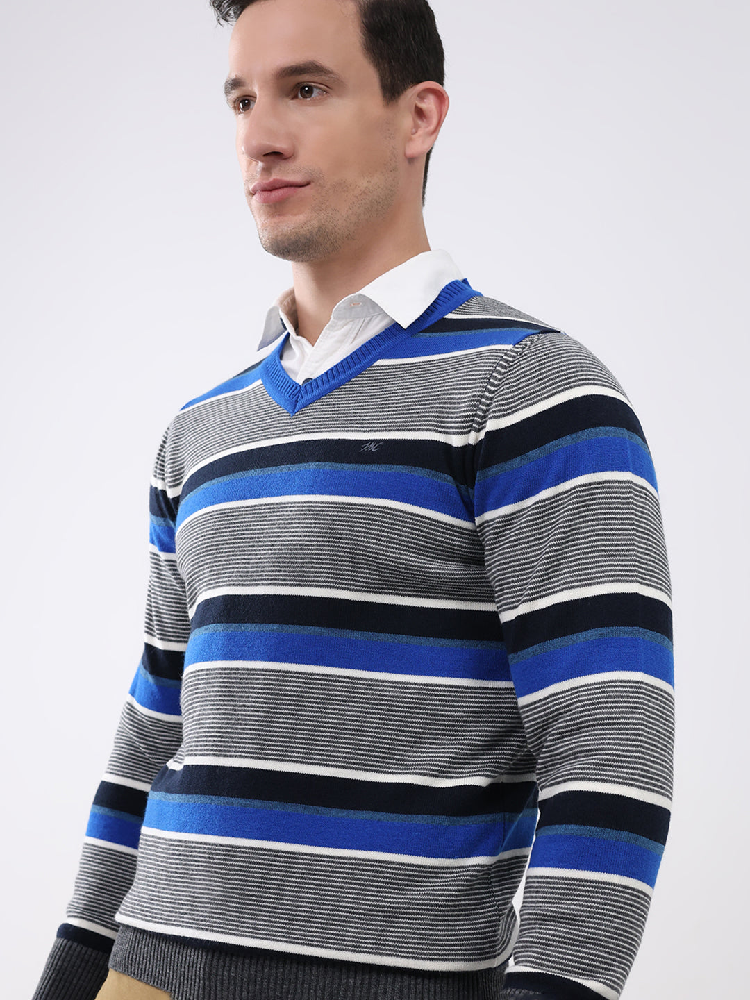 Men Blue & Grey Stripe V Neck Full Sleeve Pullover