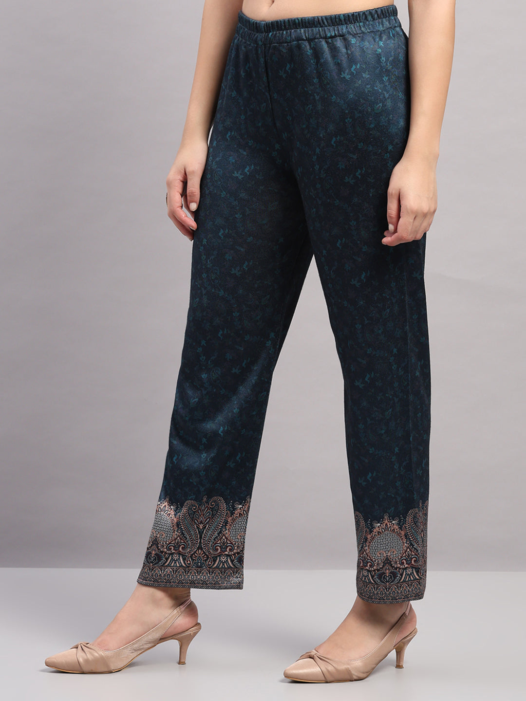 Women Blue Printed Round Neck Full Sleeve Kurti Set for Winter