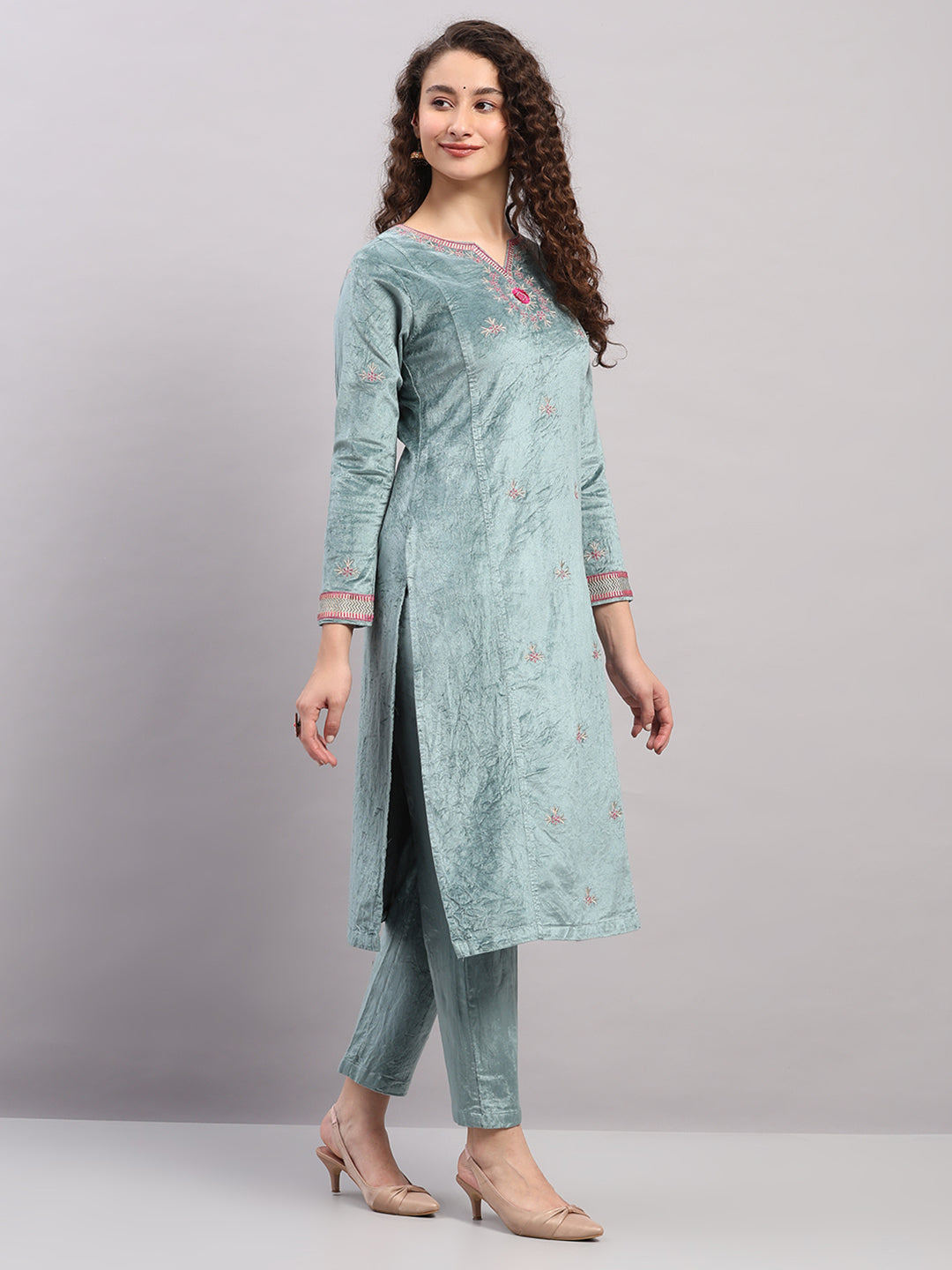 Women Blue Printed Round Neck Full Sleeve 3 Pc Kurti Set for Winter