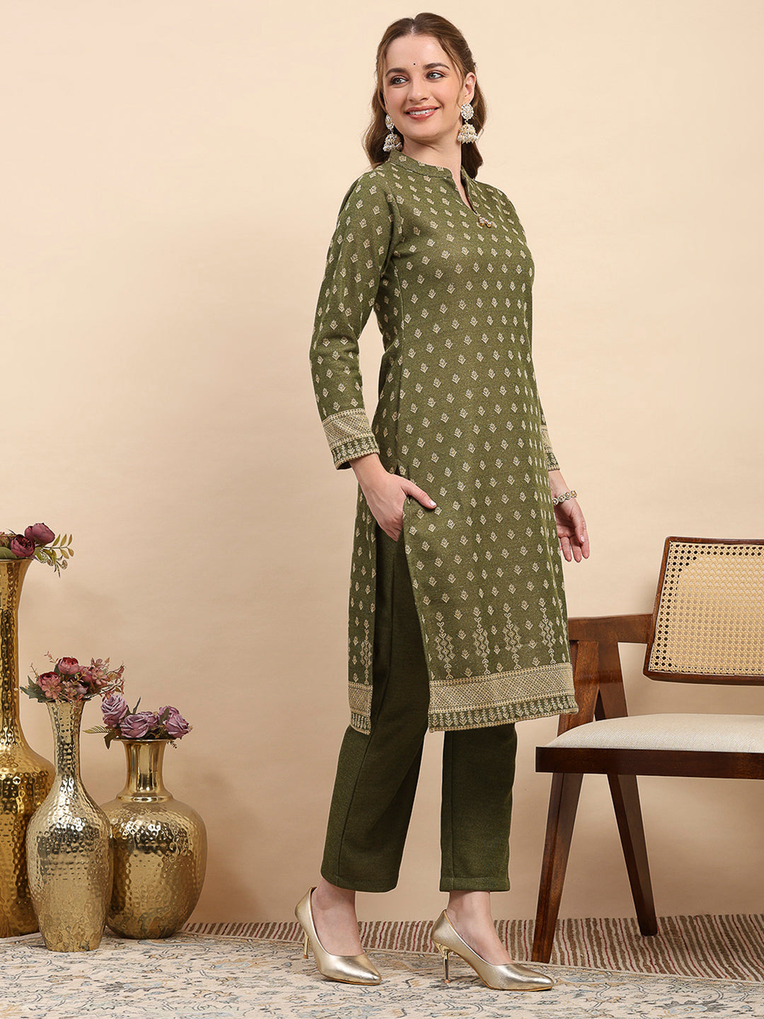 Women Green Printed Round Neck Full Sleeve 3 Pc Kurti Set for Winter