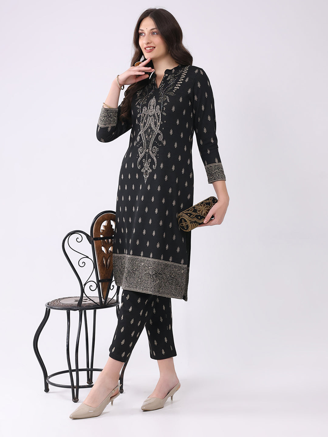 Women Black Printed Round Neck Full Sleeve Kurti Set for Winter