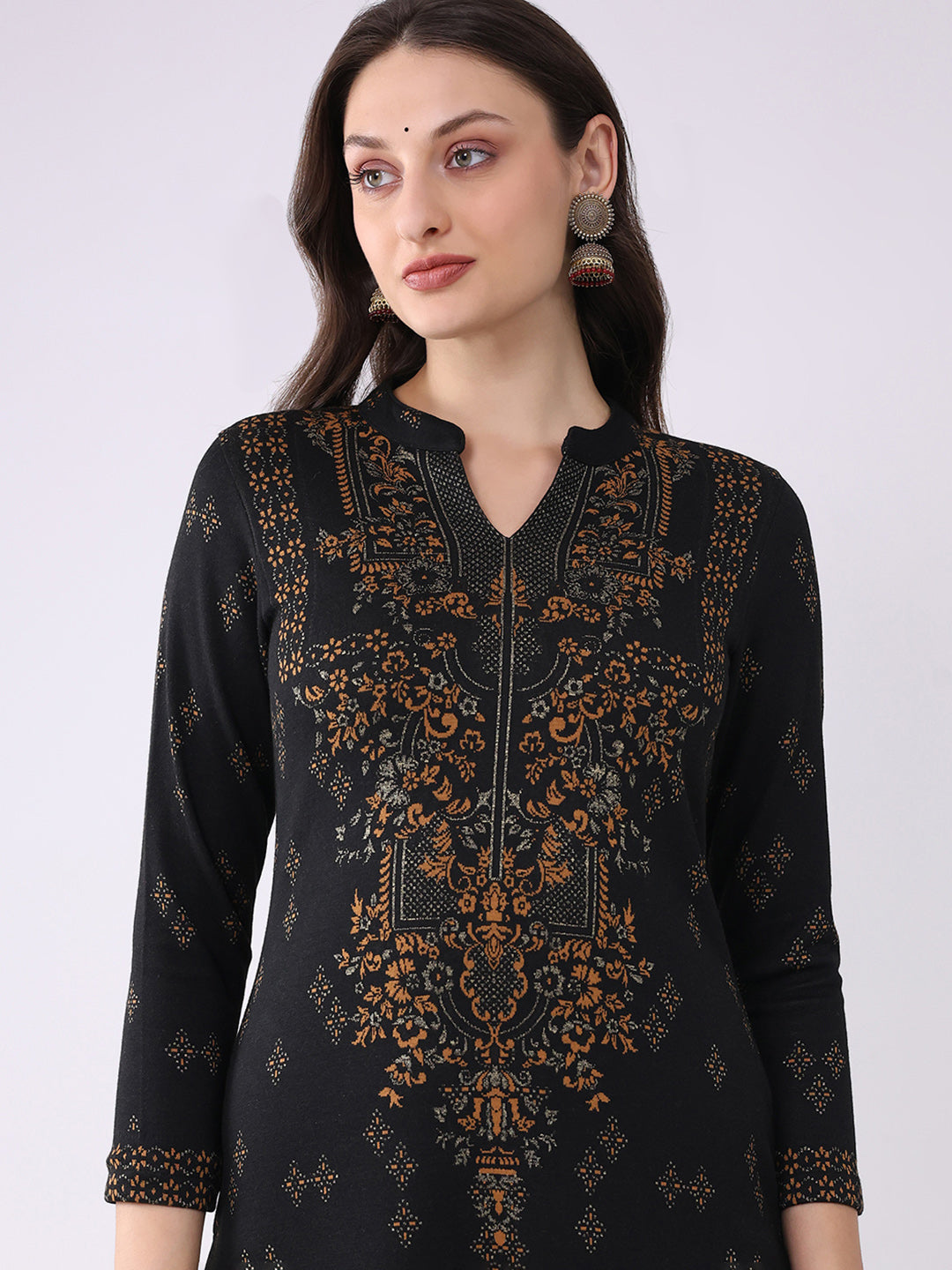 Women Black Printed Round Neck Full Sleeve Winter Kurti