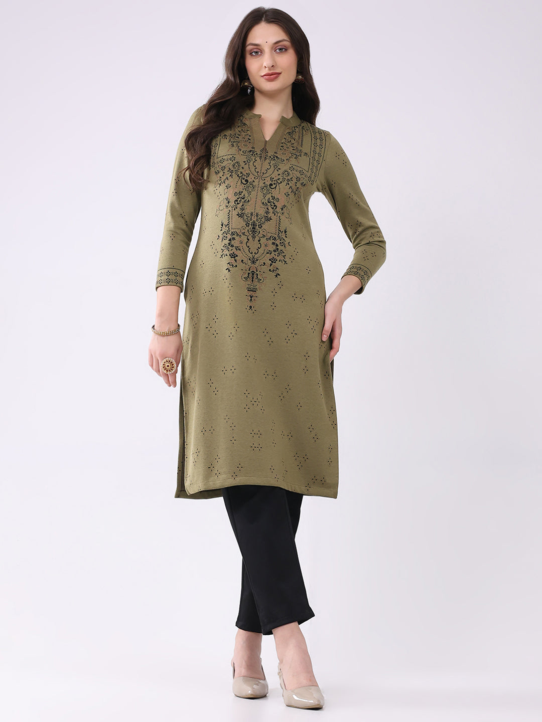 Women Green Printed Round Neck Full Sleeve Winter Kurti