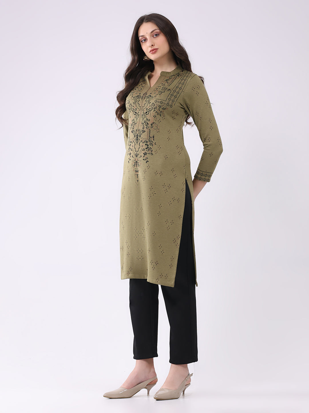 Women Green Printed Round Neck Full Sleeve Winter Kurti