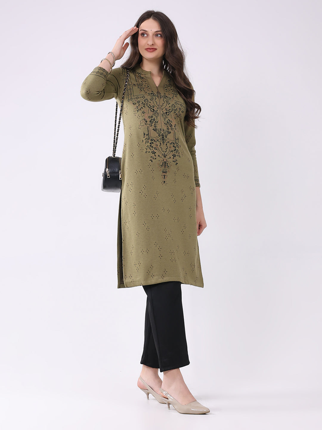 Women Green Printed Round Neck Full Sleeve Winter Kurti