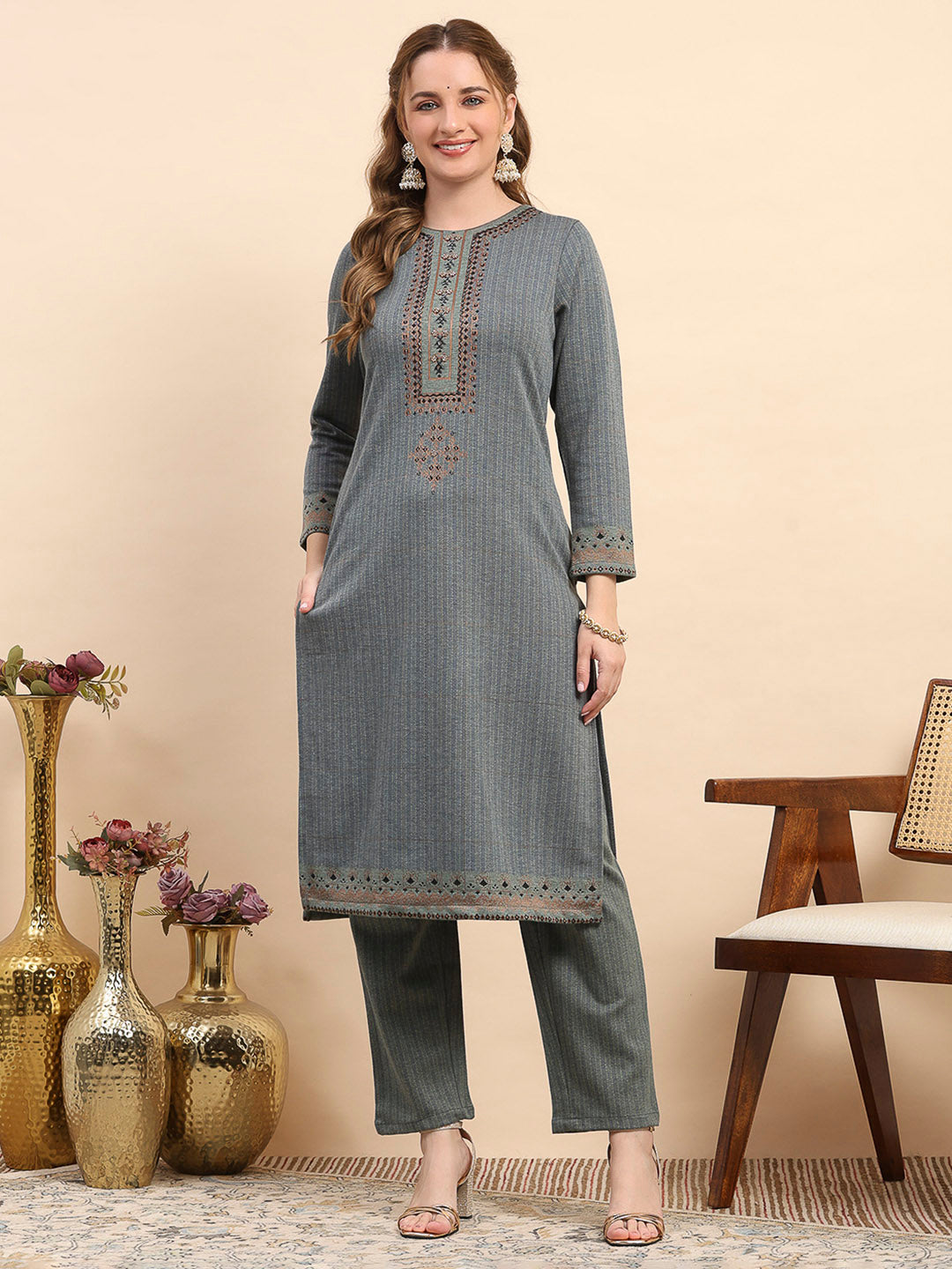 Women Blue Printed Round Neck Full Sleeve Kurti Set for Winter