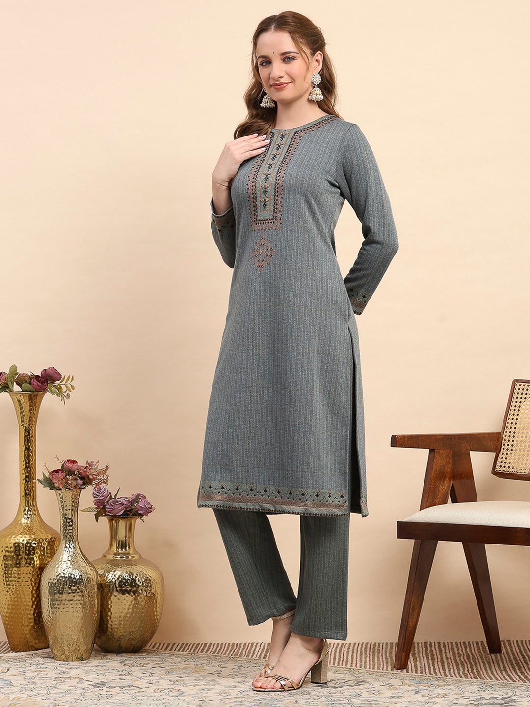 Women Blue Printed Round Neck Full Sleeve Kurti Set for Winter
