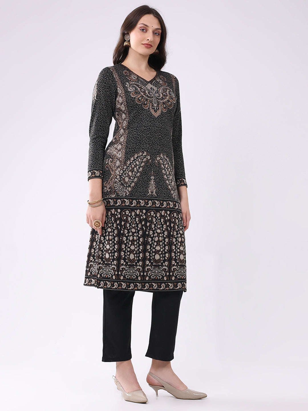 Women Green Printed V Neck Full Sleeve Kurti Set for Winter