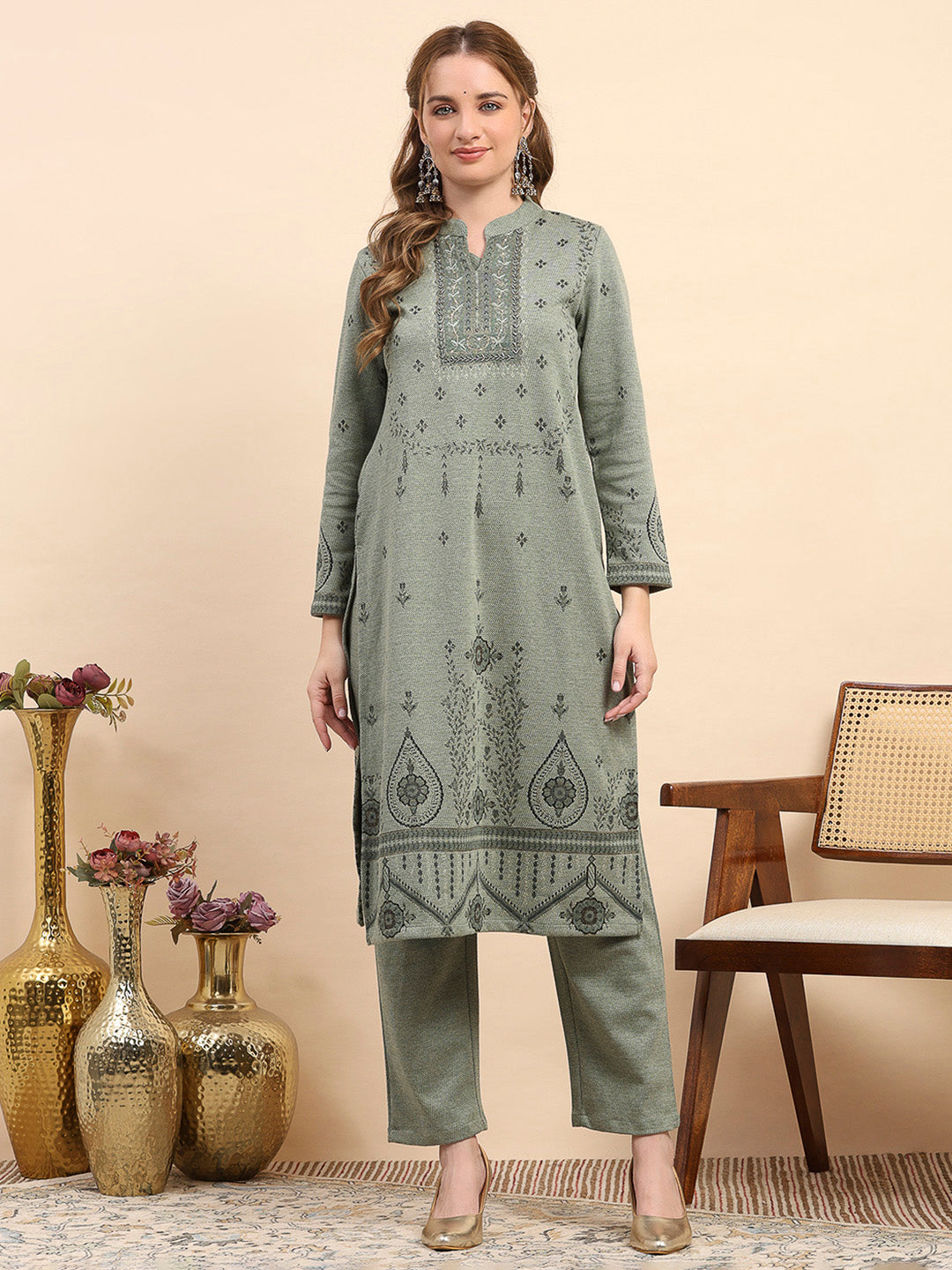 Women Green Printed Round Neck Full Sleeve Kurti Set for Winter