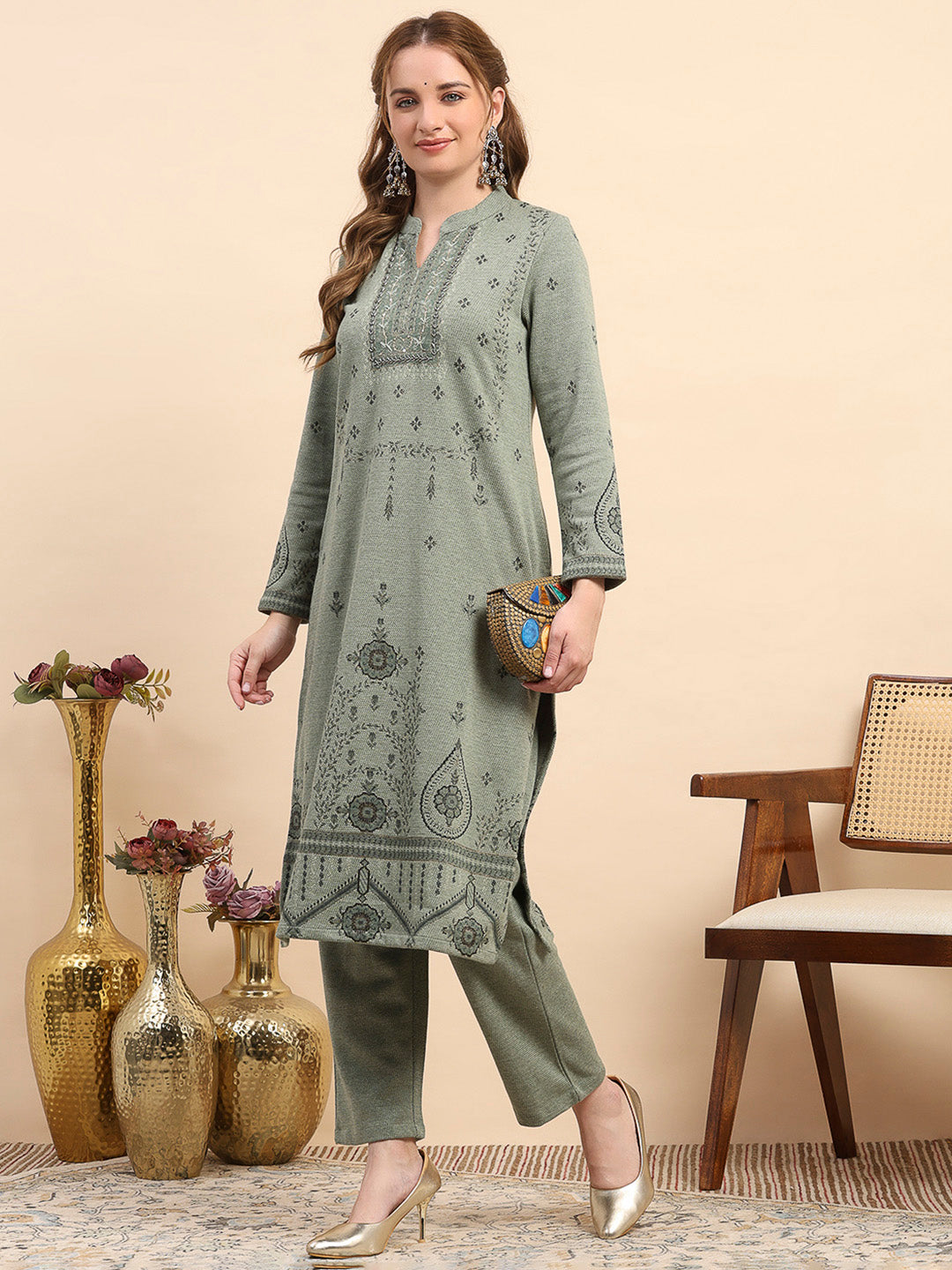 Women Green Printed Round Neck Full Sleeve Kurti Set for Winter