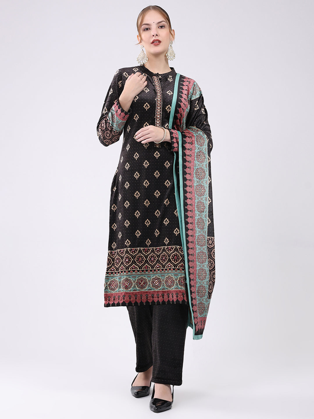 Women Black Printed Round Neck Full Sleeve Kurti Set for Winter