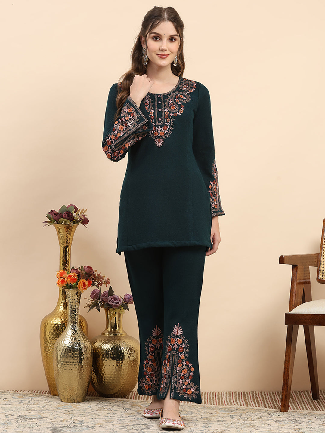 Women Teal Blue Printed Round Neck Full Sleeve Kurti Set for Winter