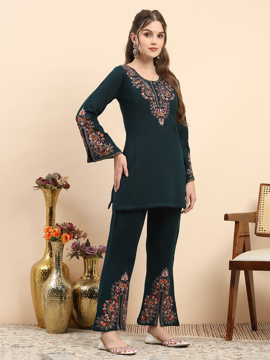 Women Teal Blue Printed Round Neck Full Sleeve Kurti Set for Winter