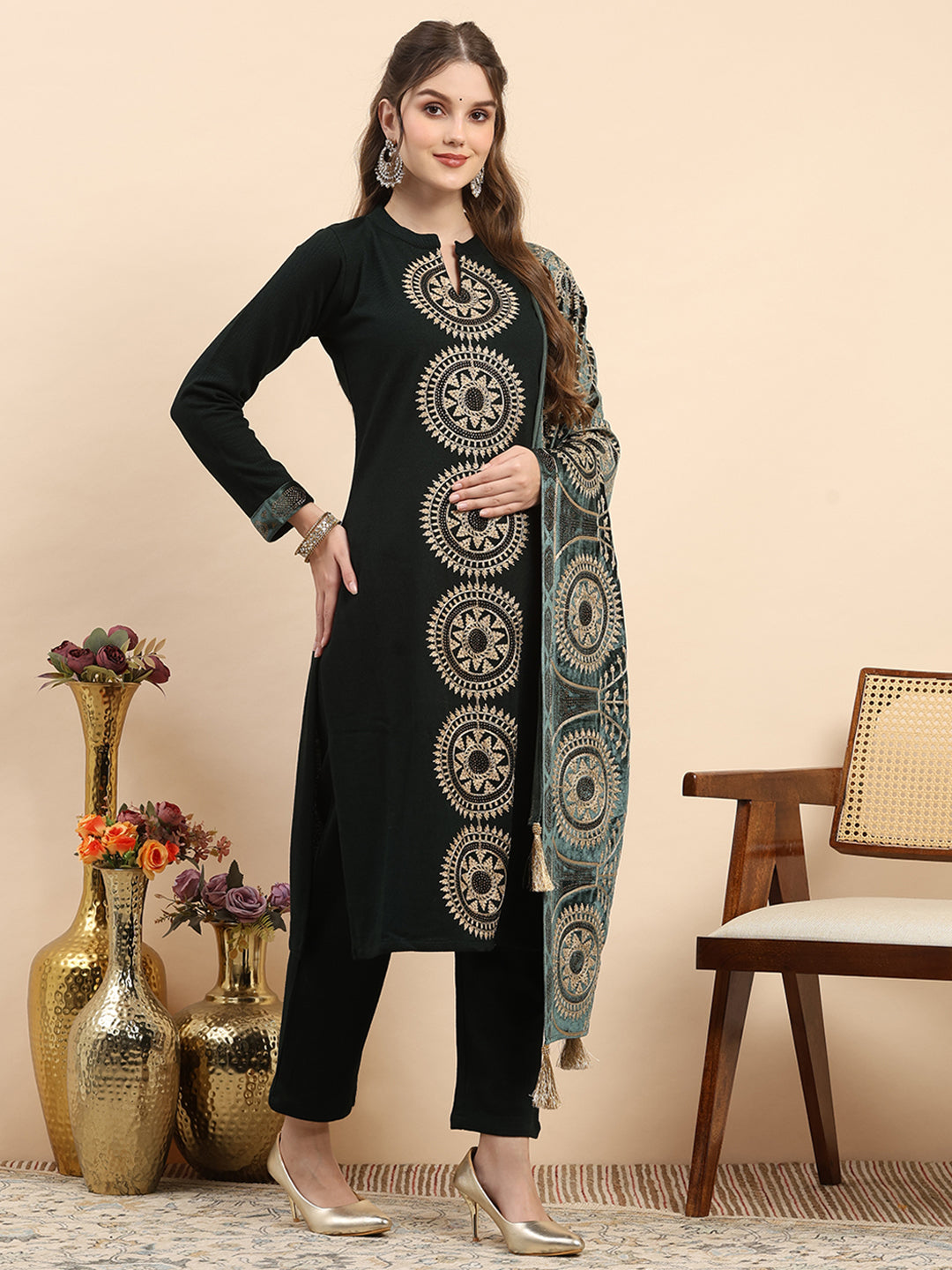 Women Green Printed Round Neck Full Sleeve 3 Pc Kurti Set for Winter