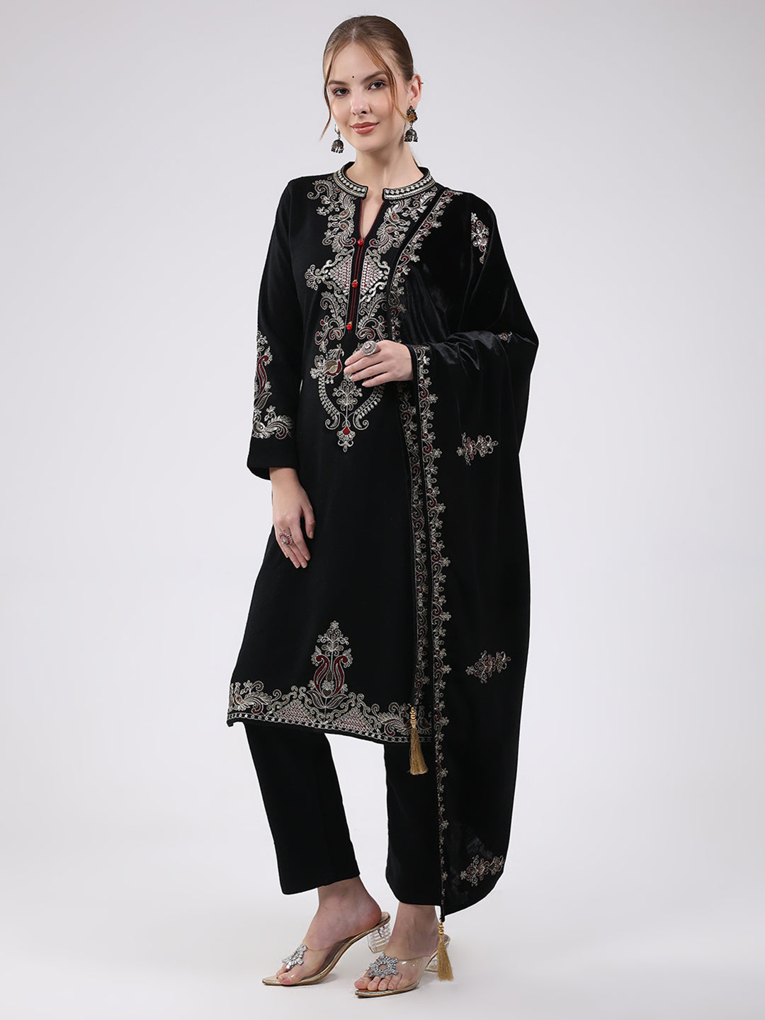 Women Black Printed Round Neck Full Sleeve Kurti Set for Winter