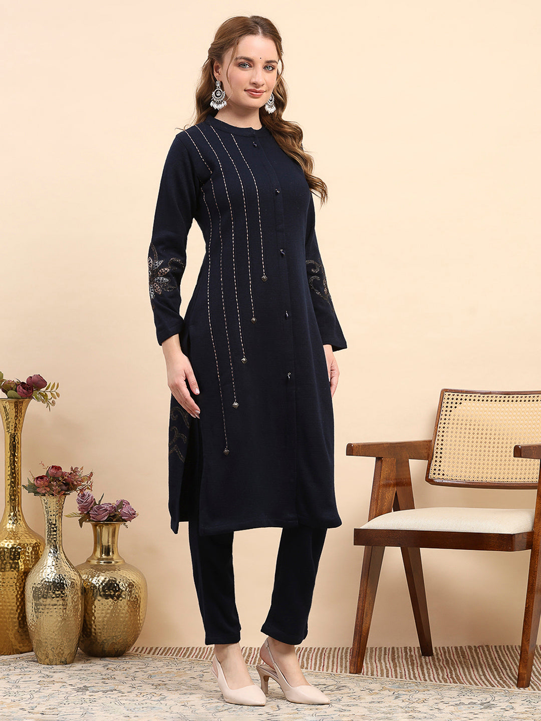Women Navy Blue Printed Round Neck Full Sleeve Kurti Set for Winter