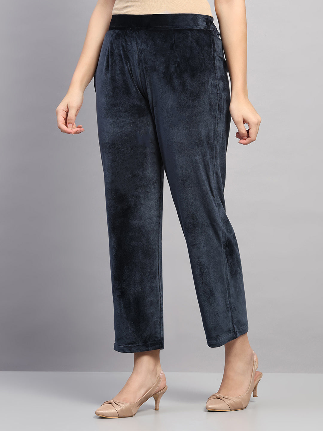 Women Grey Printed Round Neck Full Sleeve 3 Pc Kurti Set for Winter