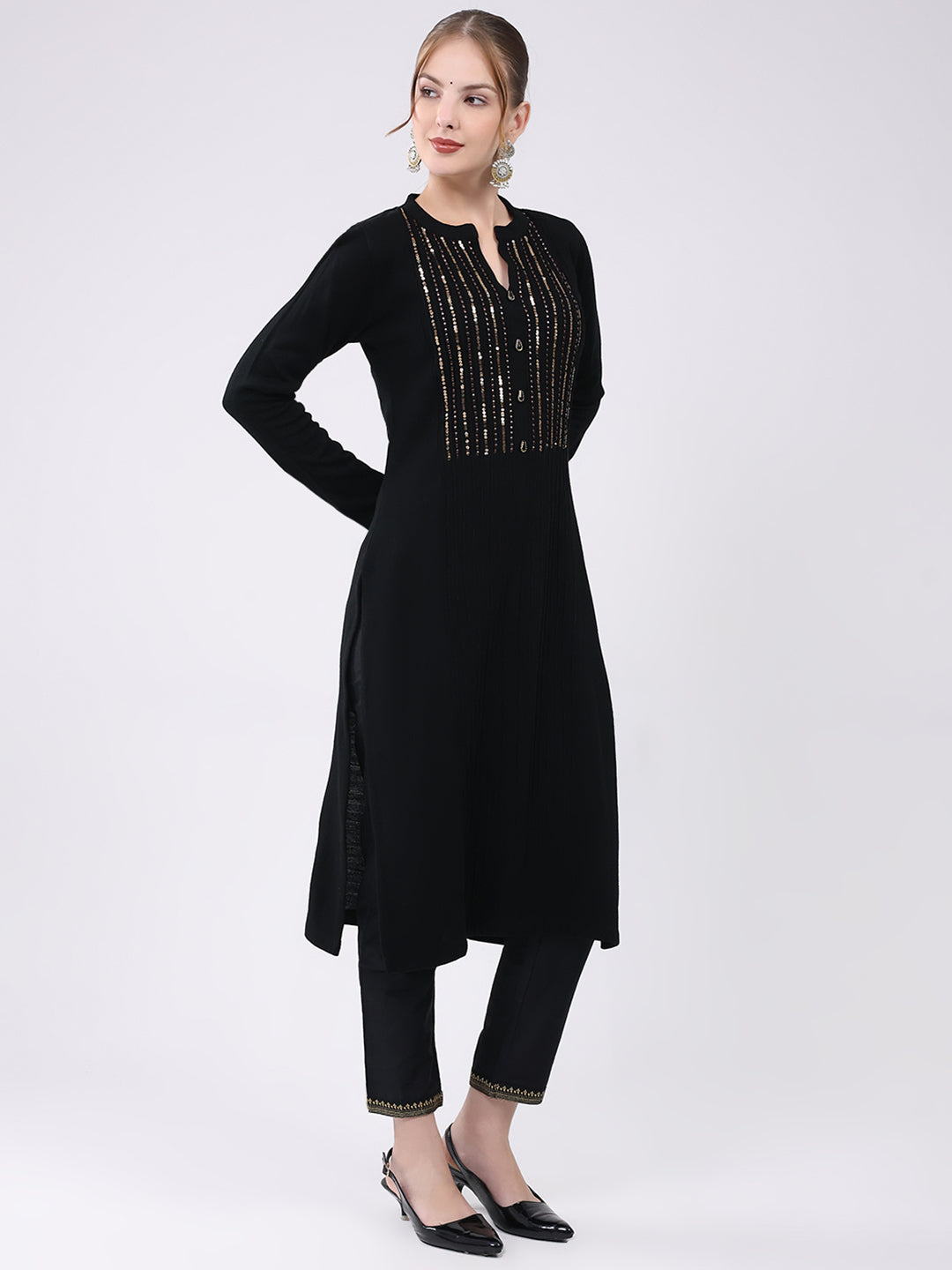 Women Black Self Design Round Neck Full Sleeve Winter Kurti
