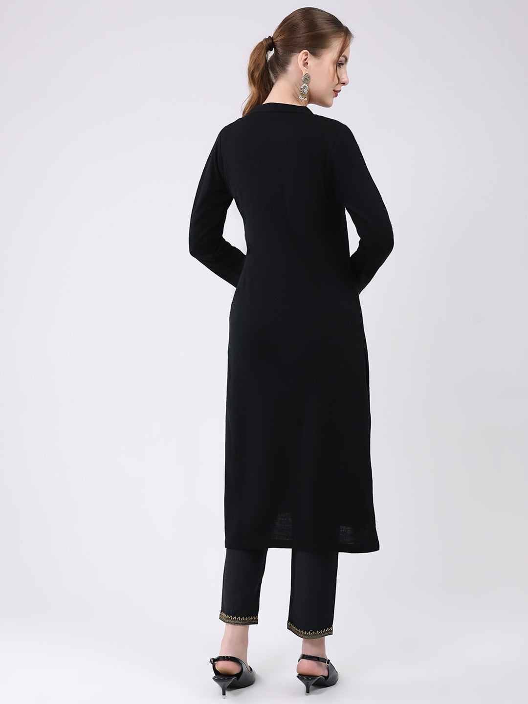 Women Black Self Design Round Neck Full Sleeve Winter Kurti
