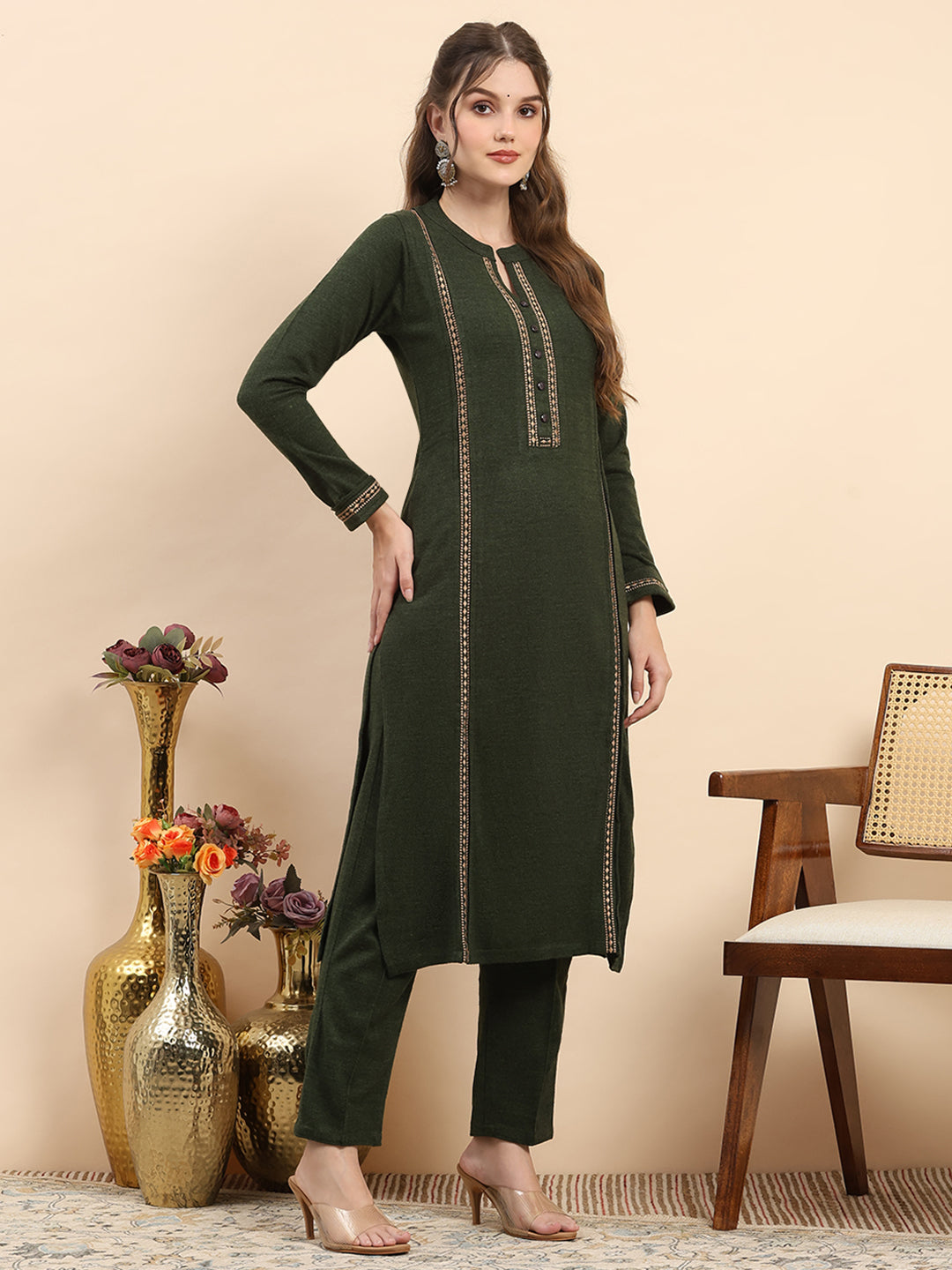 Women Olive Printed Round Neck Full Sleeve Kurti Set for Winter