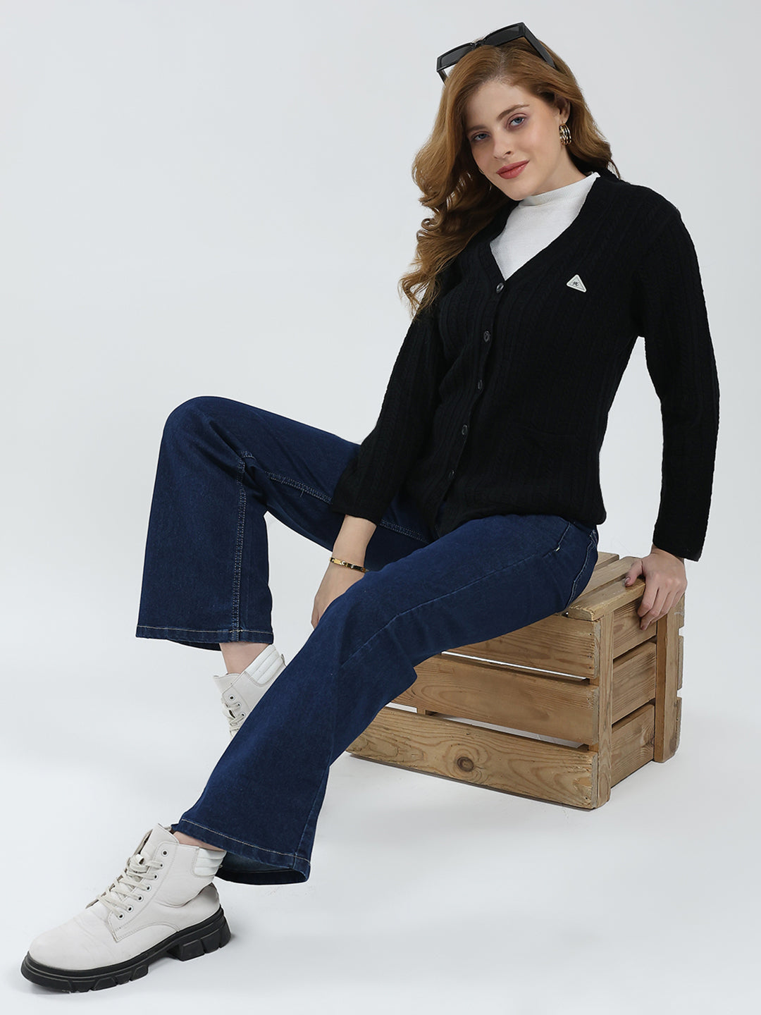 Women Black Self Design V Neck Full Sleeve Cardigan