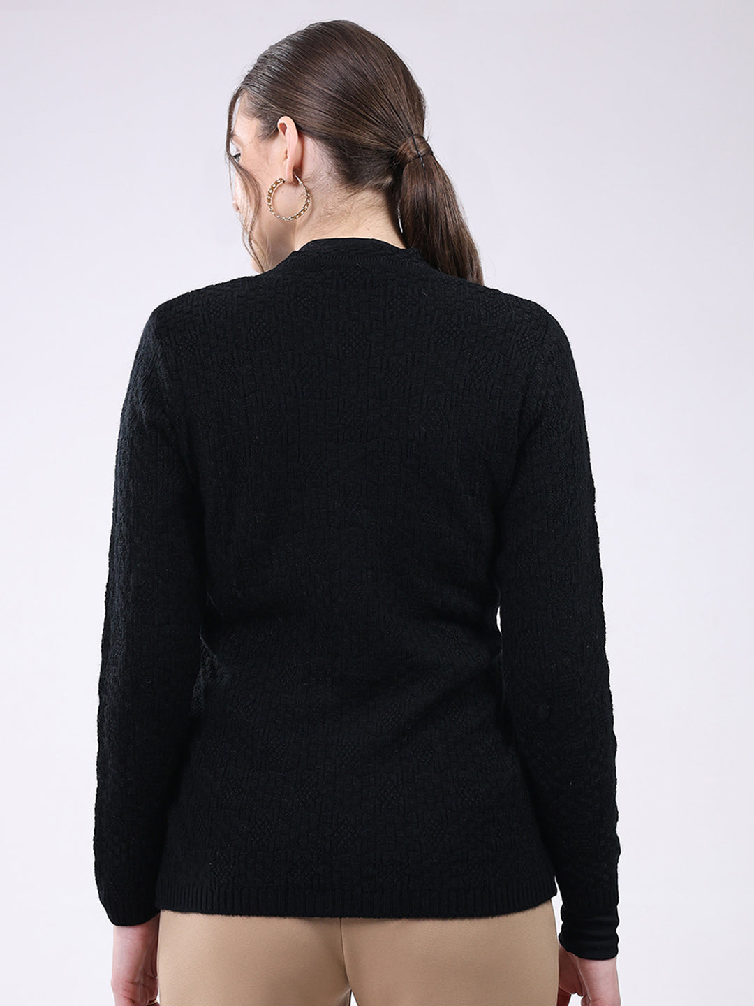 Women Black Self Design V Neck Full Sleeve Cardigan