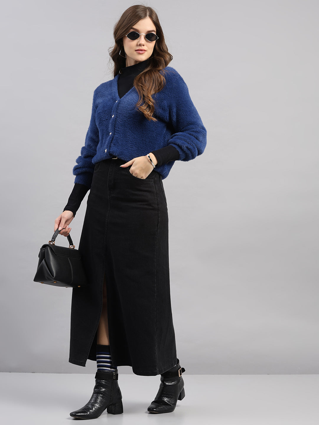 Women Blue Self Design V Neck Full Sleeve Cardigan