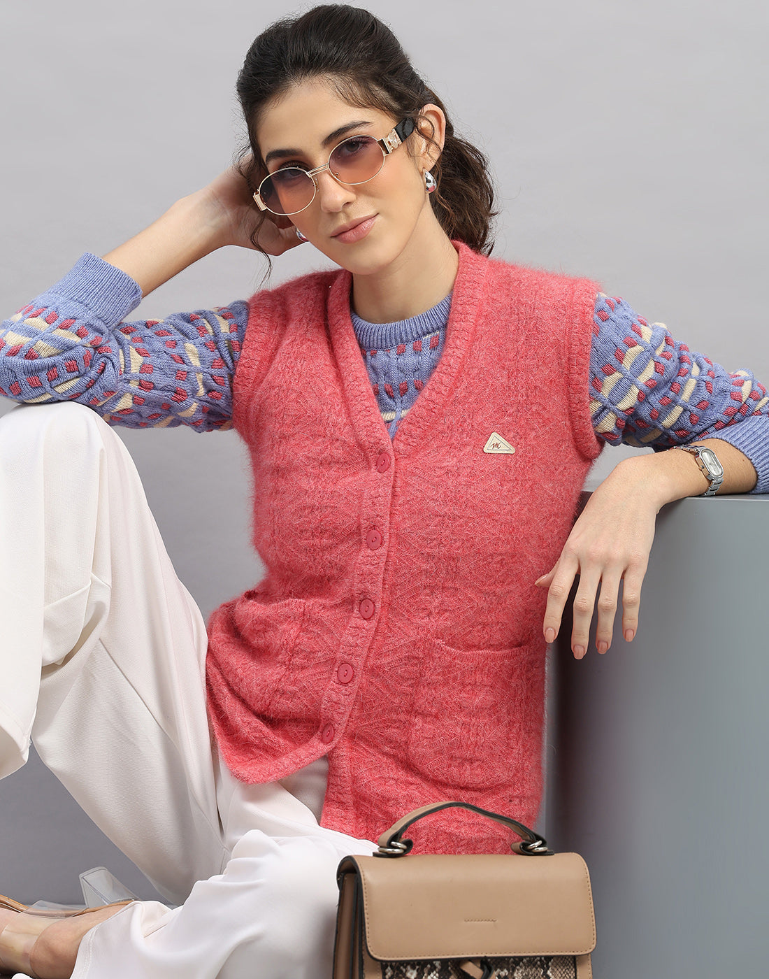 Women Pink Self Design V Neck Sleeveless Cardigan