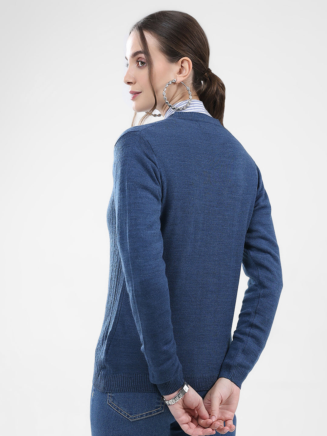 Women Blue Self Design V Neck Full Sleeve Cardigan