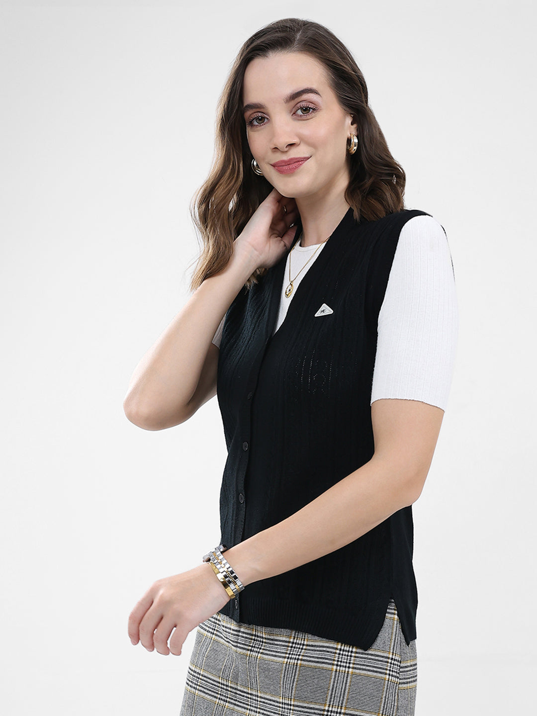 Women Black Self Design V Neck Sleeveless Cardigan