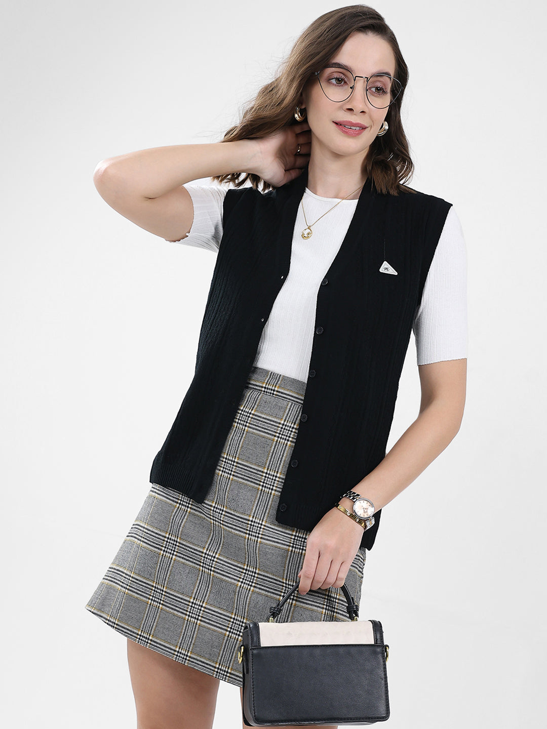 Women Black Self Design V Neck Sleeveless Cardigan
