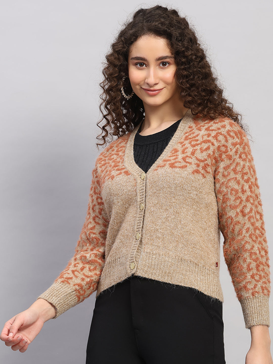 Women Beige Printed V Neck Full Sleeve Cardigan
