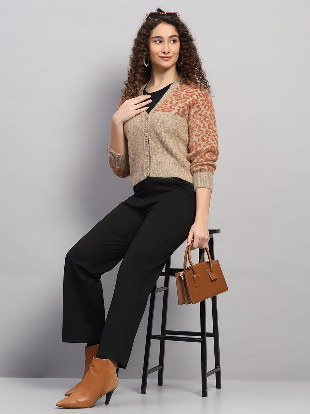 Women Beige Printed V Neck Full Sleeve Cardigan