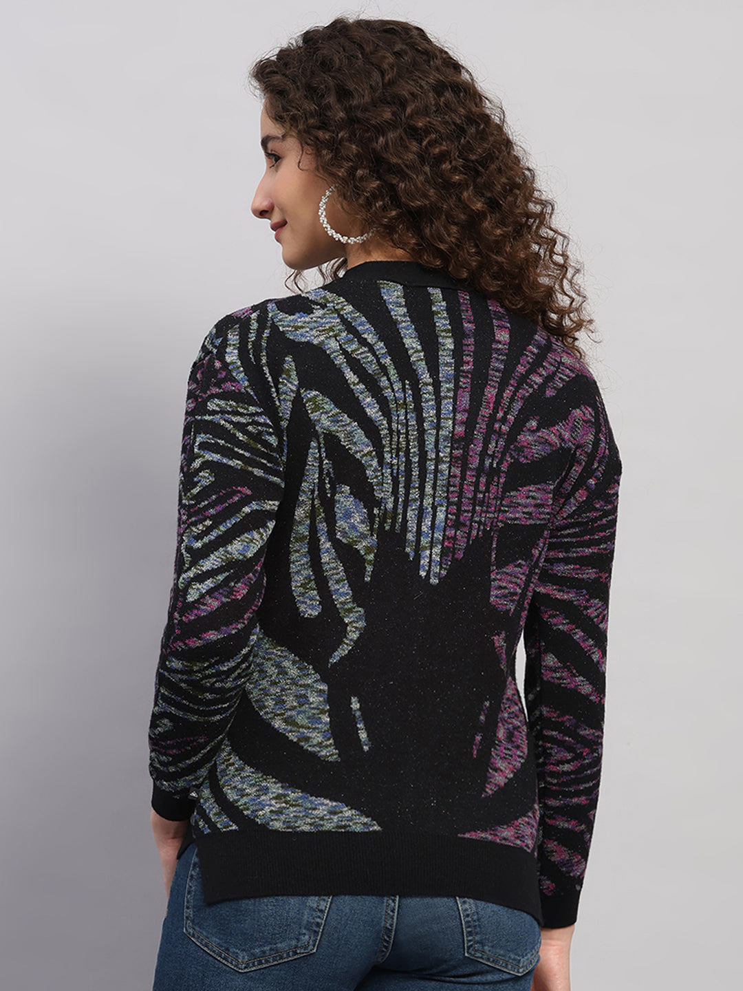 Women Black Jaquard V Neck Full Sleeve Cardigan