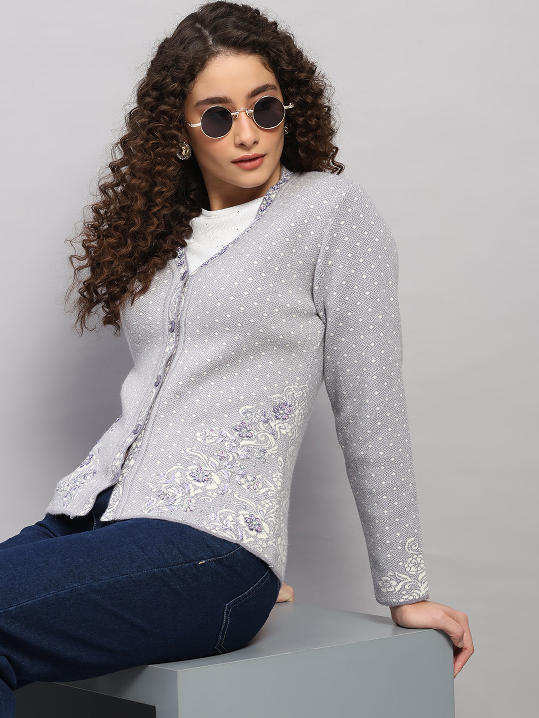Women Grey Printed V Neck Full Sleeve Cardigan