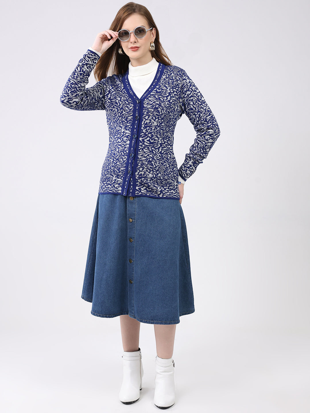 Women Blue Self Design V Neck Full Sleeve Cardigan