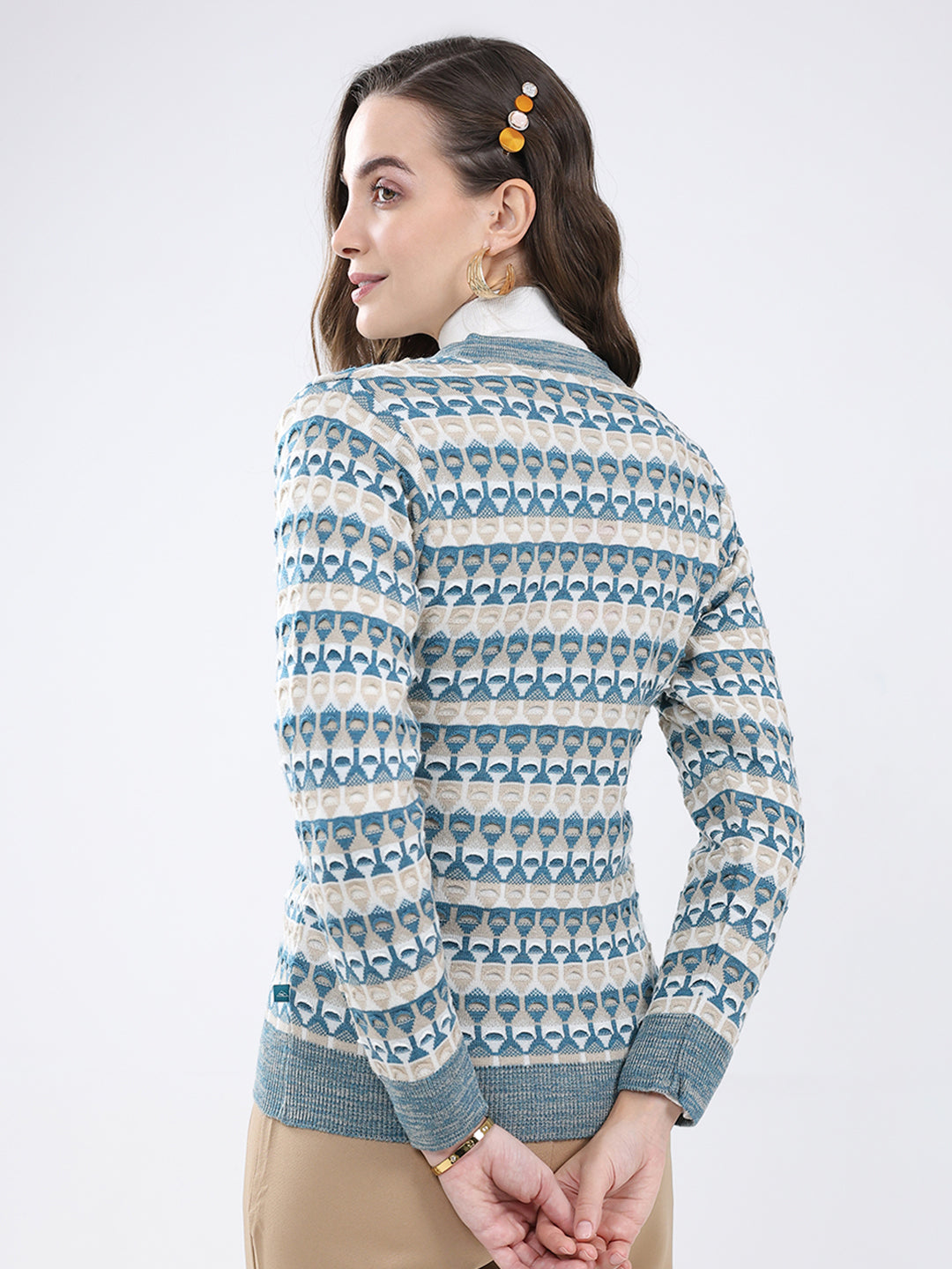 Women Multicolor Self Design V Neck Full Sleeve Cardigan