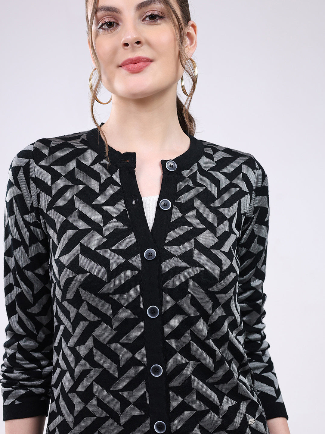 Women Black Printed Round Neck Full Sleeve Cardigan