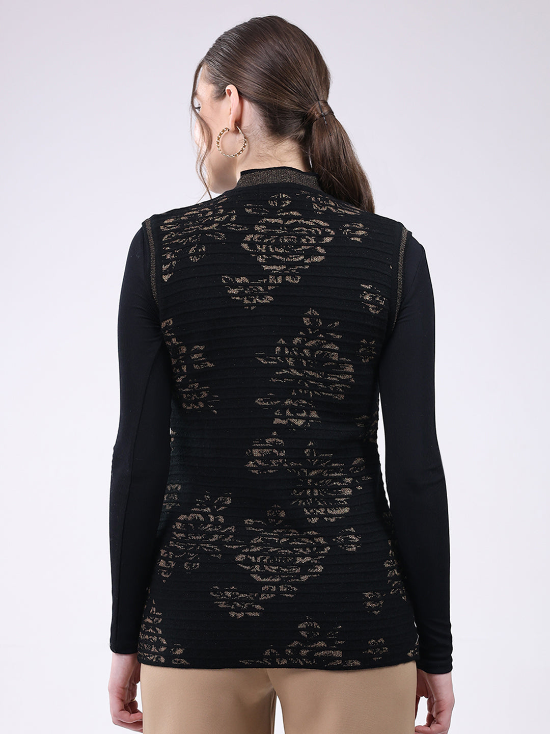 Women Black Printed V Neck Sleeveless Cardigan